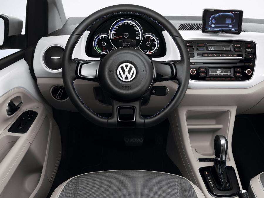 Volkswagen e-up! 2013 года  (фото 3 из 45)